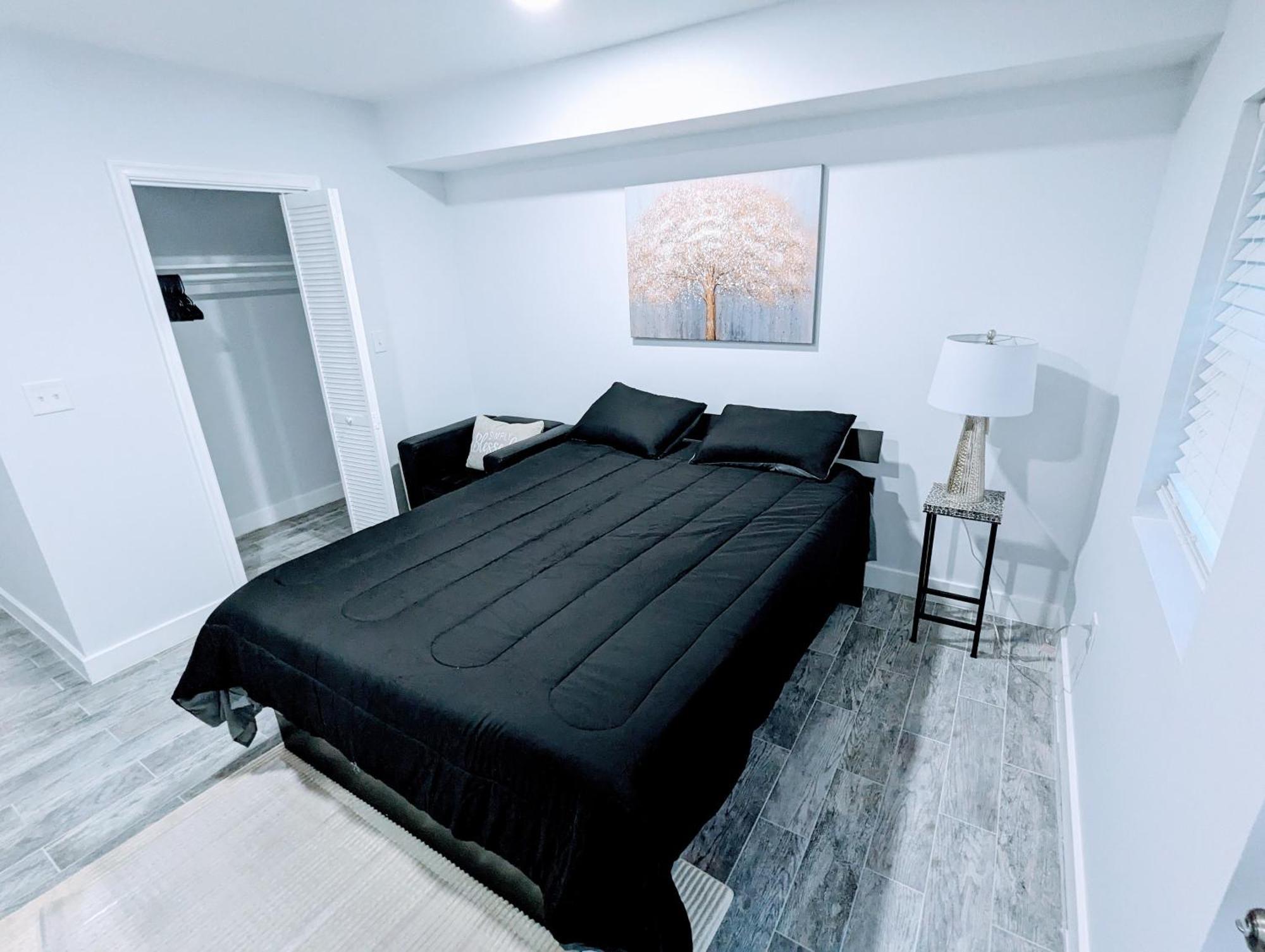Luxurious 3 Bedroom Apt With A Beautiful Balcony 워싱턴 객실 사진