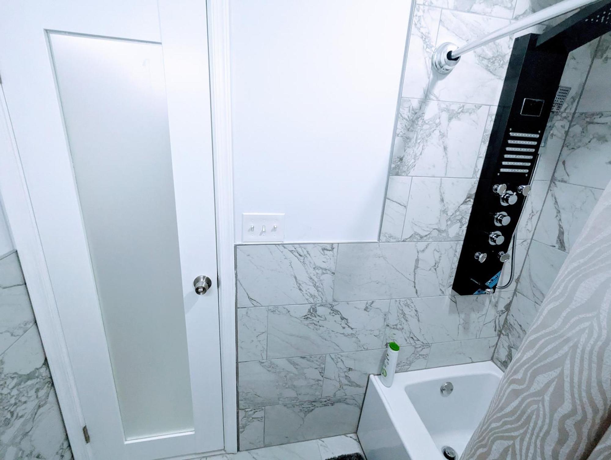 Luxurious 3 Bedroom Apt With A Beautiful Balcony 워싱턴 객실 사진