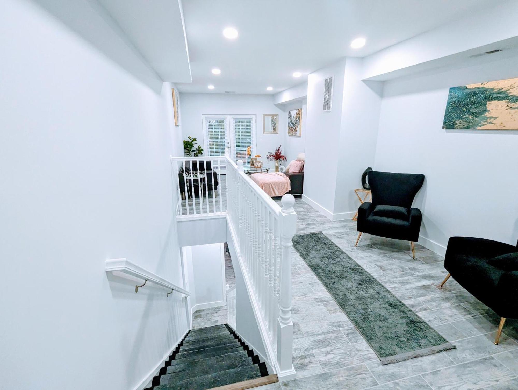 Luxurious 3 Bedroom Apt With A Beautiful Balcony 워싱턴 객실 사진