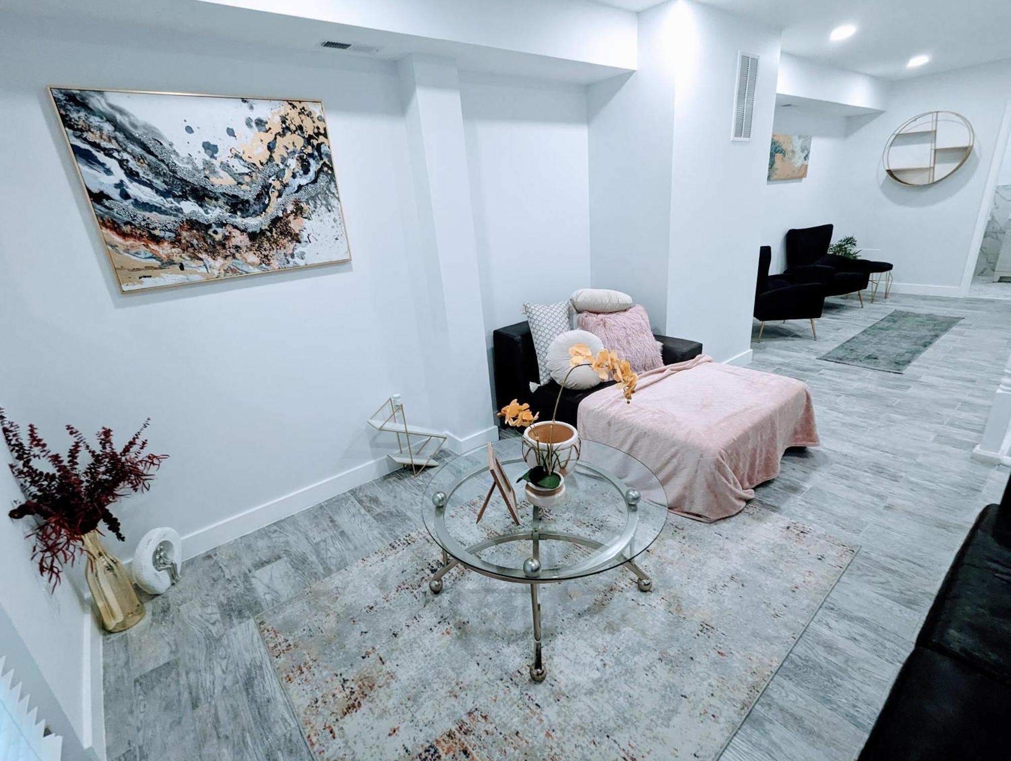 Luxurious 3 Bedroom Apt With A Beautiful Balcony 워싱턴 객실 사진