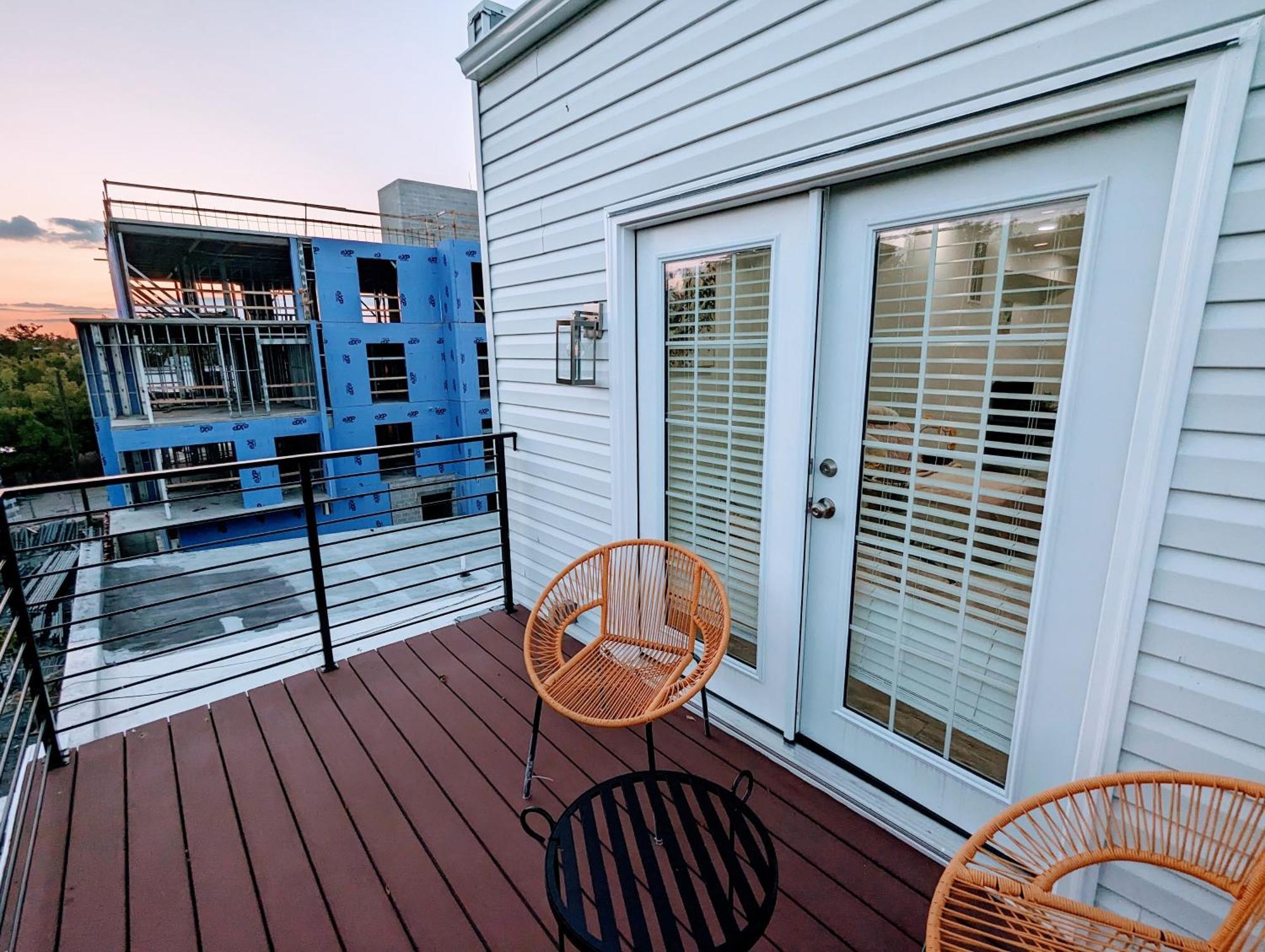 Luxurious 3 Bedroom Apt With A Beautiful Balcony 워싱턴 객실 사진